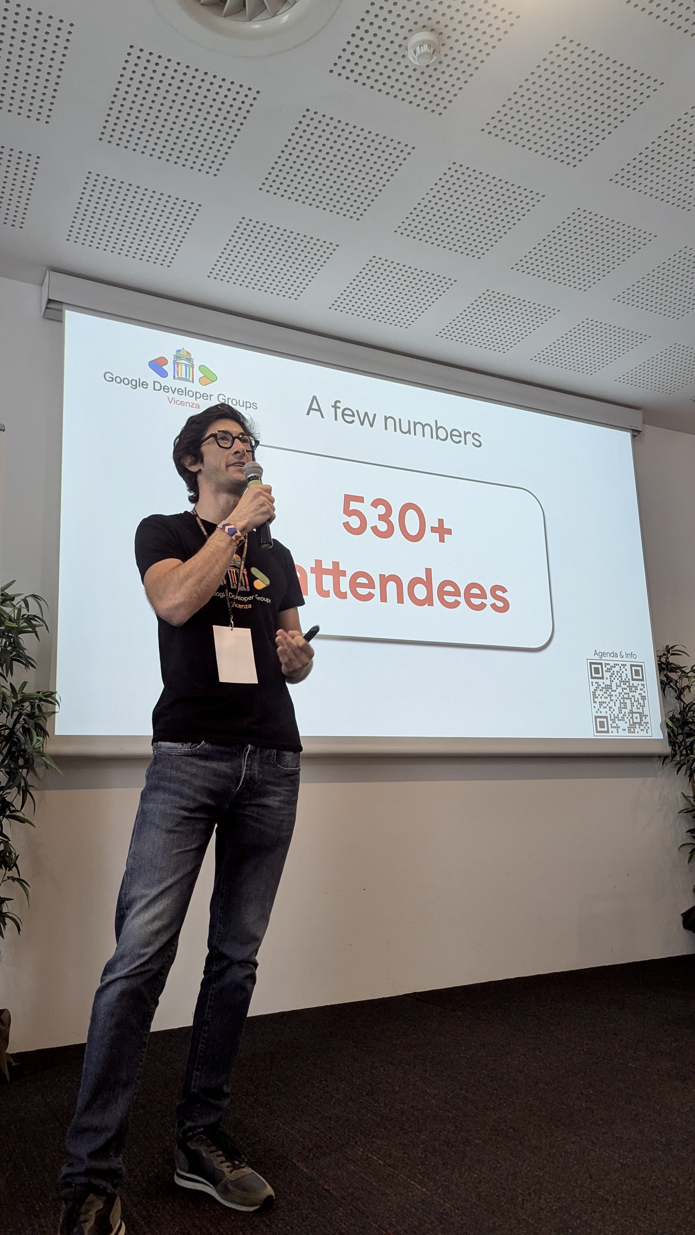 Filippo Saretta sul palco al GDG Vicenza
